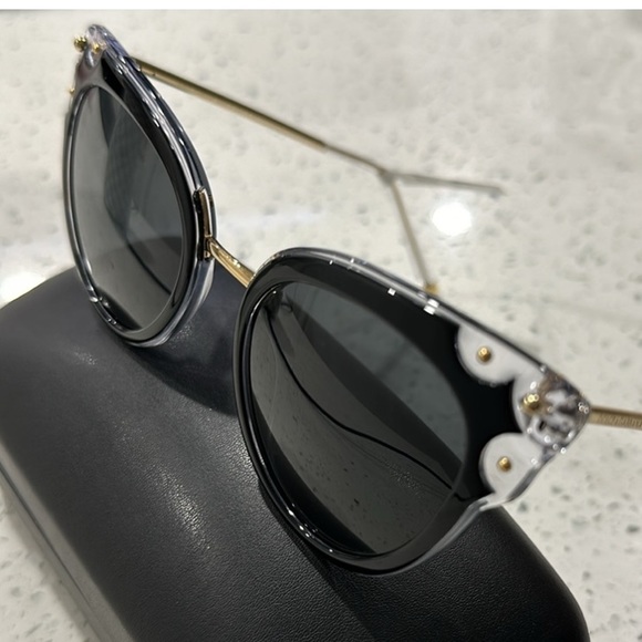 NWT D&G Sunglasses with bk case - Picture 4 of 7